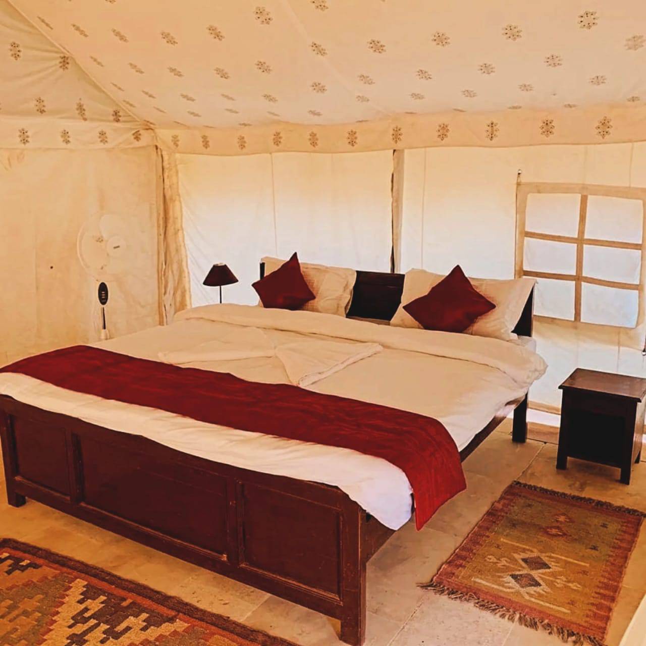 Jaisalmer desert camp booking