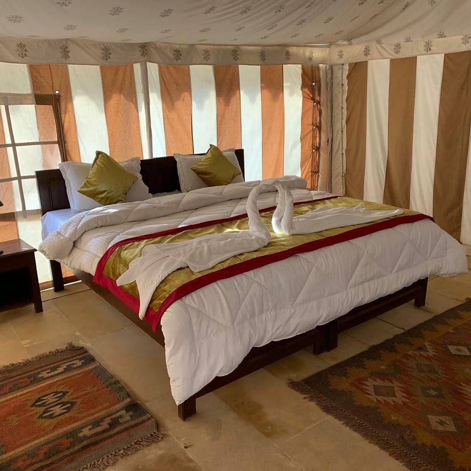 Jaisalmer desert camp booking